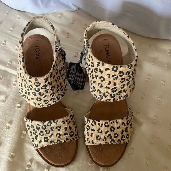 TOMS Majorca Cutout Leopard Print Women's Sandals - Picture 3 of 5